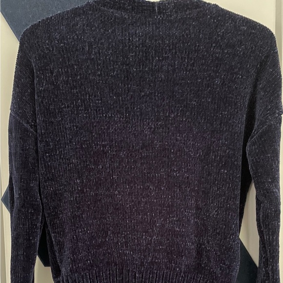 Women’s faux wrap sweater. Excellent used condition. - Picture 4 of 4
